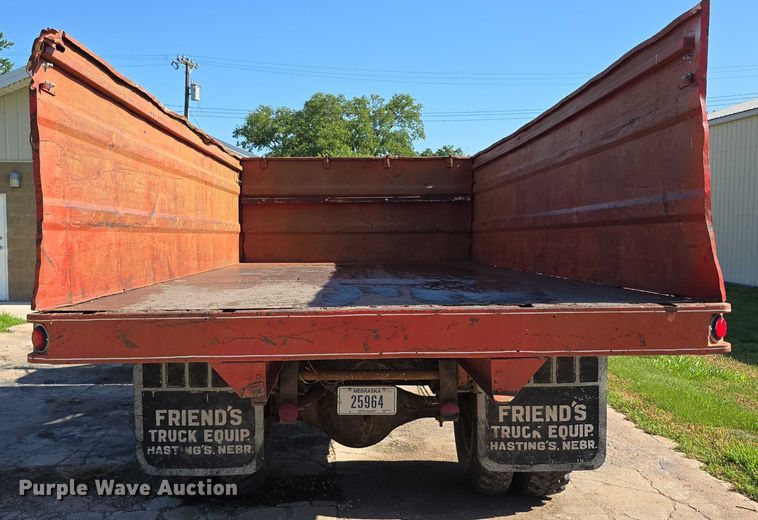 image for item DR3782 1971 Chevrolet C50 grain truck