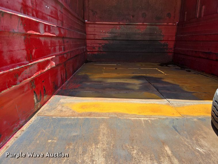 image for item DR3787 2003 Freightliner Business Class M2 chipper truck