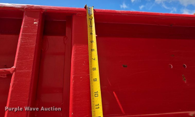 image for item DR3787 2003 Freightliner Business Class M2 chipper truck