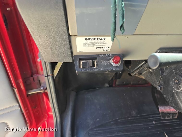 image for item DR3787 2003 Freightliner Business Class M2 chipper truck