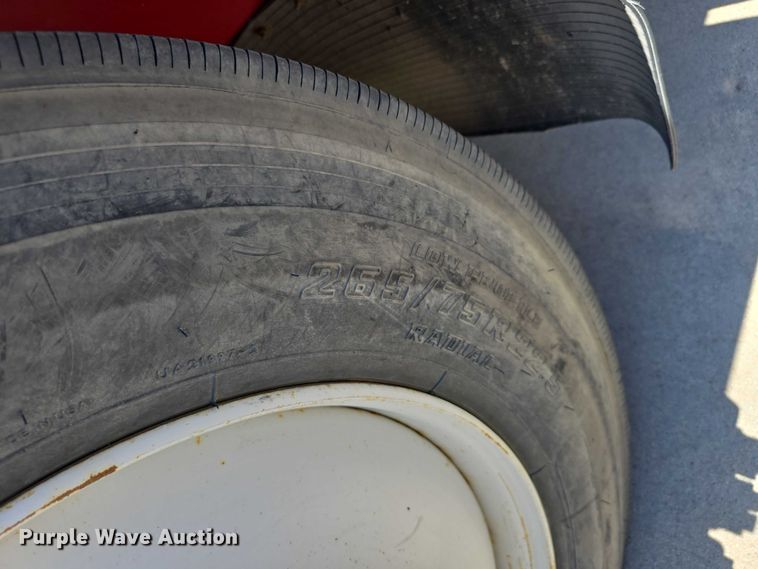 image for item DR3787 2003 Freightliner Business Class M2 chipper truck