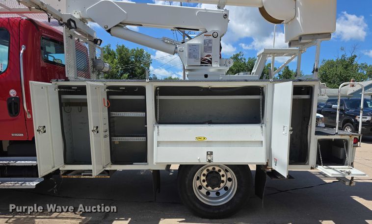 image for item DR3788 2009 Freightliner Business Class M2 bucket truck