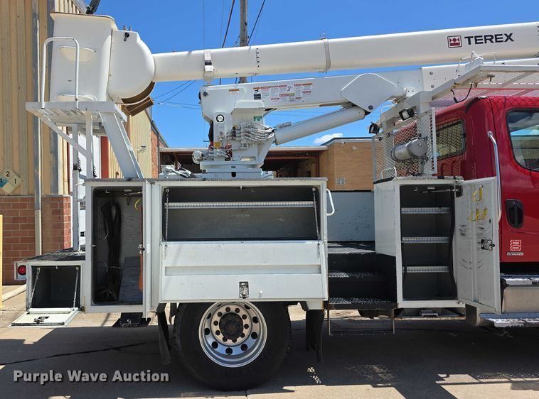 image for item DR3788 2009 Freightliner Business Class M2 bucket truck