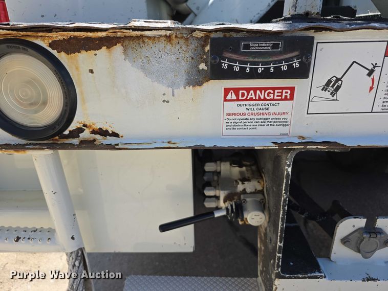 image for item DR3788 2009 Freightliner Business Class M2 bucket truck