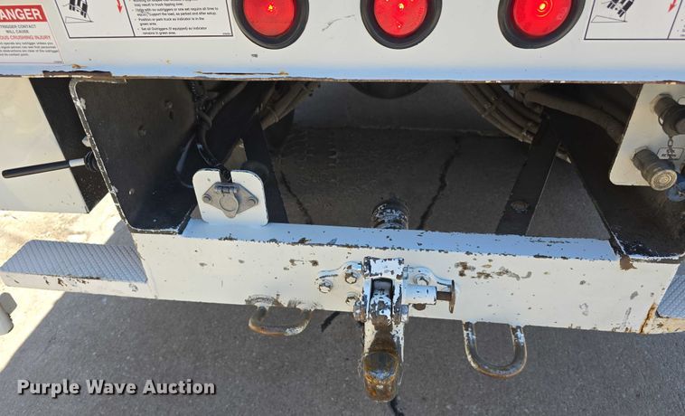 image for item DR3788 2009 Freightliner Business Class M2 bucket truck