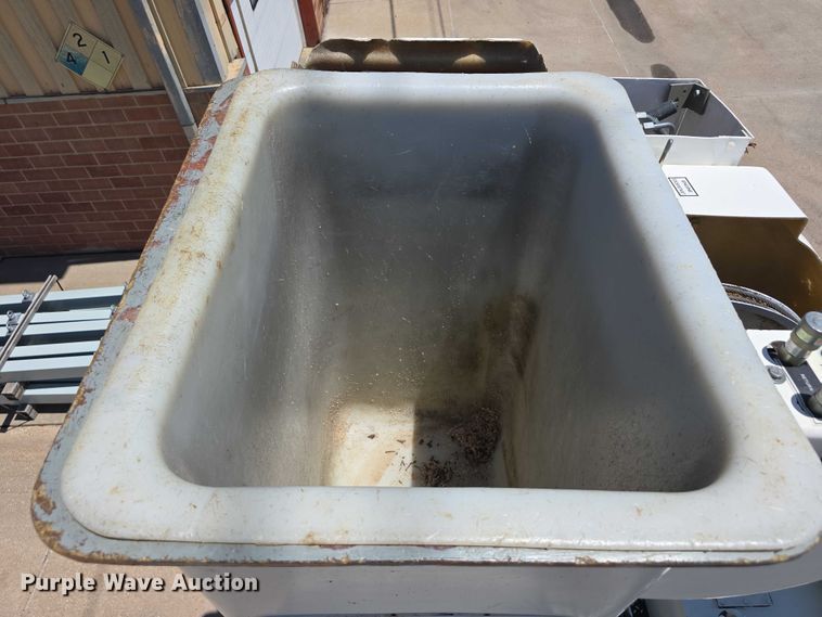 image for item DR3788 2009 Freightliner Business Class M2 bucket truck