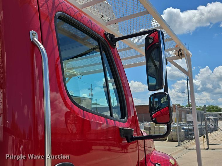 image for item DR3788 2009 Freightliner Business Class M2 bucket truck