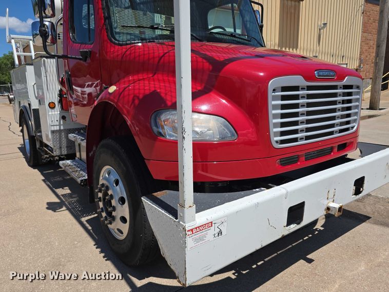 image for item DR3788 2009 Freightliner Business Class M2 bucket truck