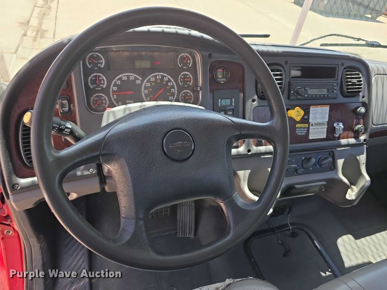 image for item DR3788 2009 Freightliner Business Class M2 bucket truck