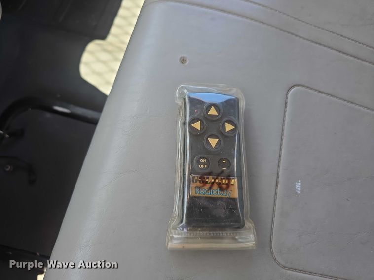 image for item DR3788 2009 Freightliner Business Class M2 bucket truck