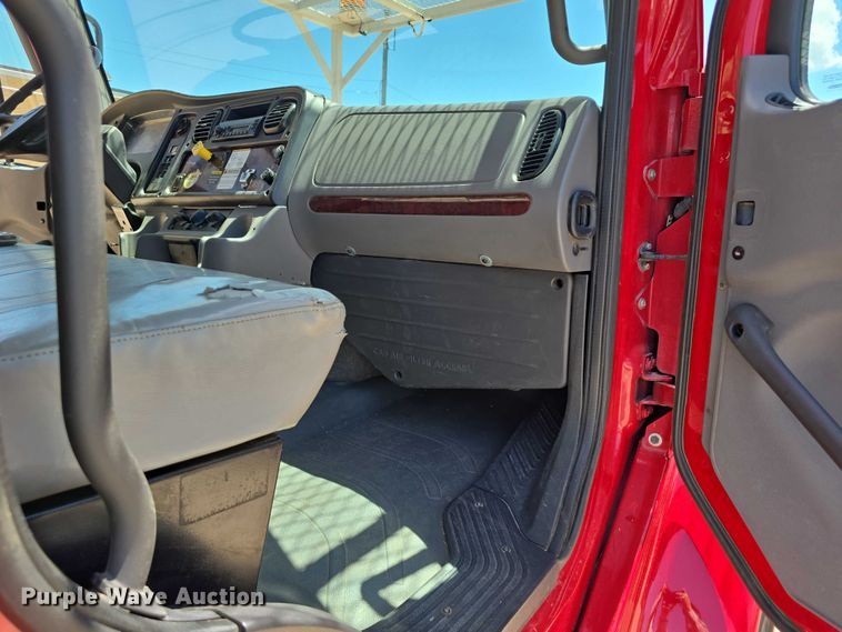 image for item DR3788 2009 Freightliner Business Class M2 bucket truck