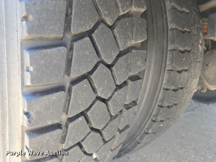 image for item DR3788 2009 Freightliner Business Class M2 bucket truck