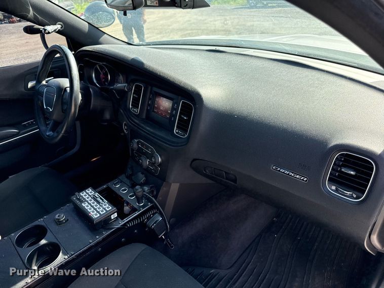 image for item DS4369 2017 Dodge Charger Police  