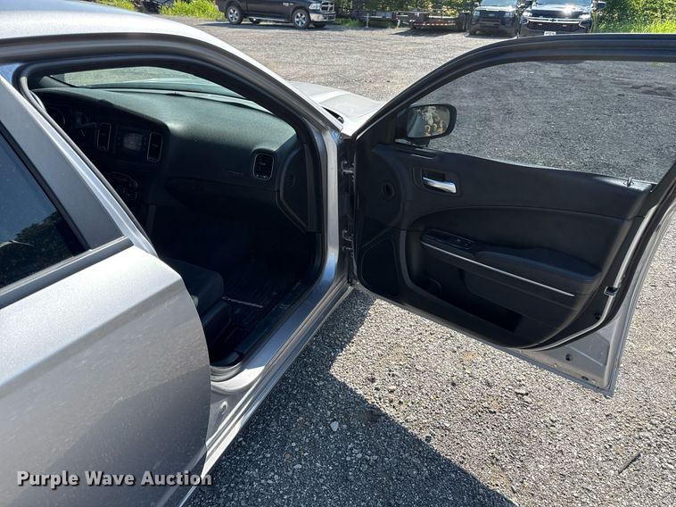 image for item DS4369 2017 Dodge Charger Police  