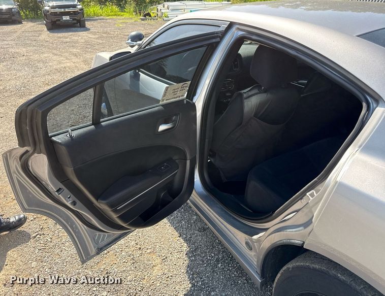 image for item DS4369 2017 Dodge Charger Police  