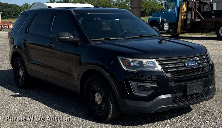 image for item DS4370 2017 Ford Explorer Police Interceptor SUV