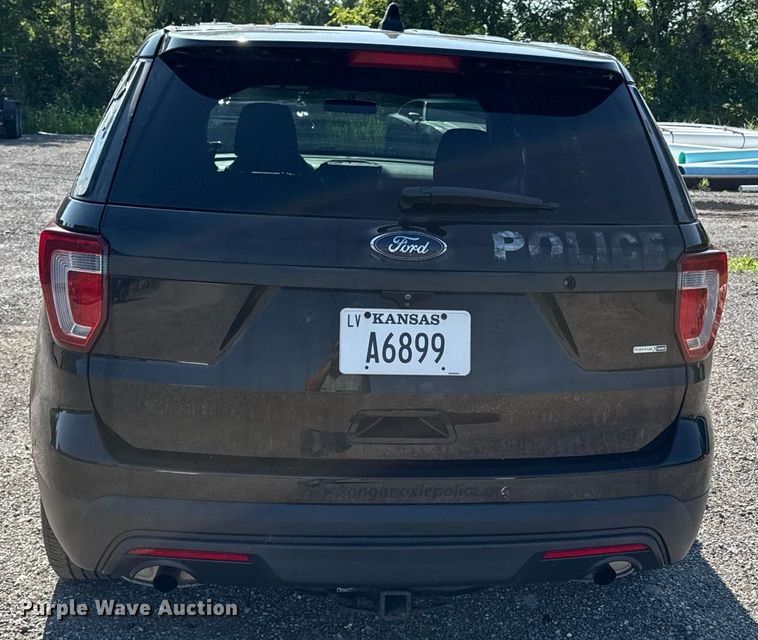 image for item DS4370 2017 Ford Explorer Police Interceptor SUV