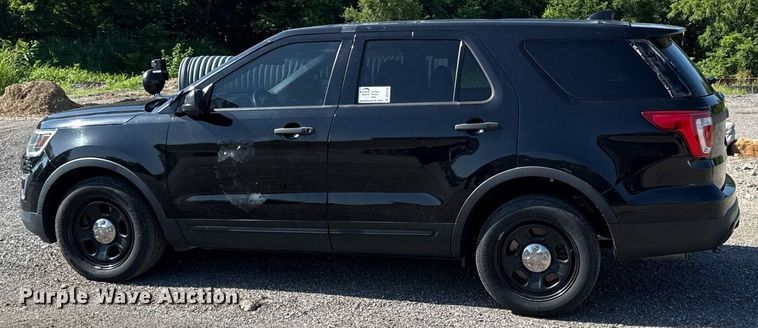 image for item DS4370 2017 Ford Explorer Police Interceptor SUV