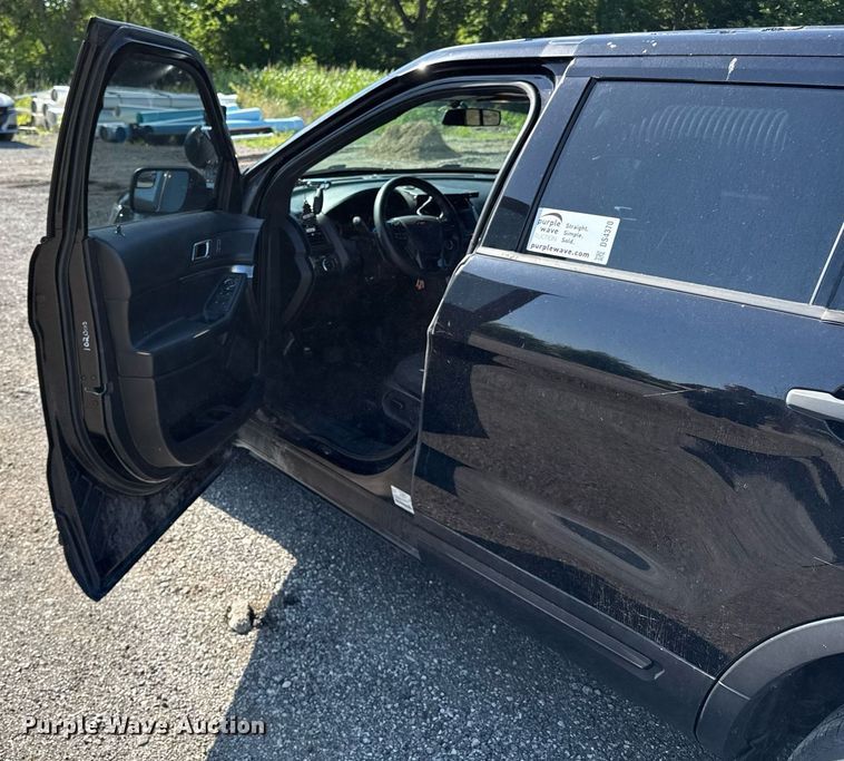 image for item DS4370 2017 Ford Explorer Police Interceptor SUV