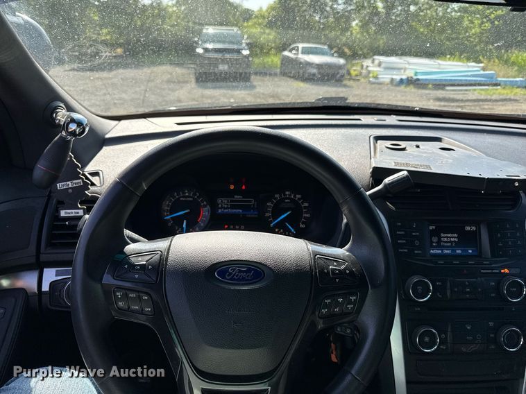 image for item DS4370 2017 Ford Explorer Police Interceptor SUV