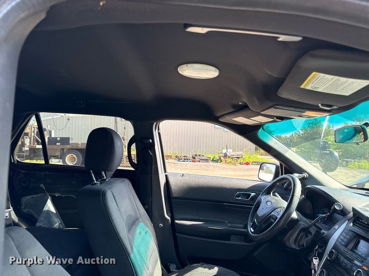 image for item DS4370 2017 Ford Explorer Police Interceptor SUV