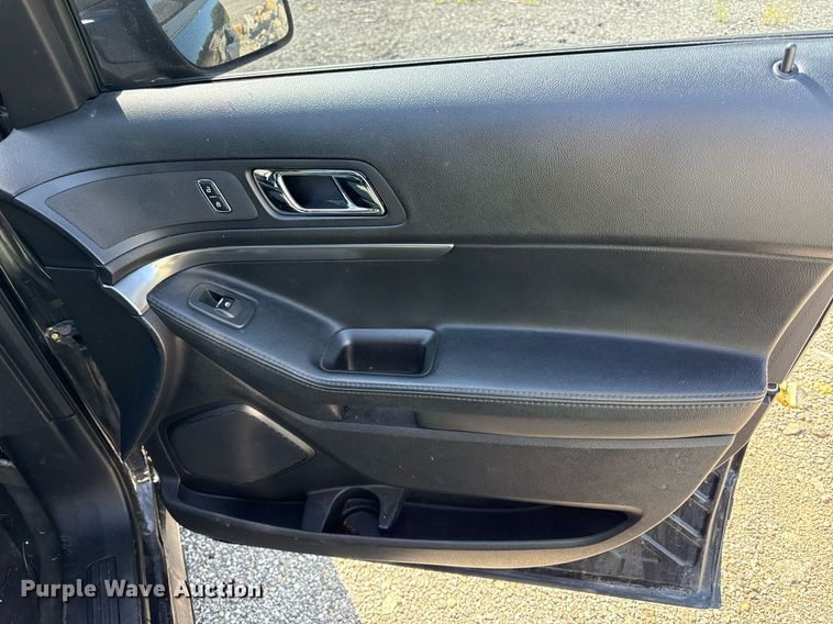 image for item DS4370 2017 Ford Explorer Police Interceptor SUV