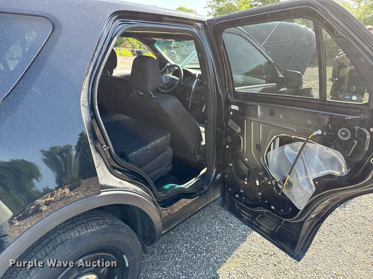 image for item DS4370 2017 Ford Explorer Police Interceptor SUV