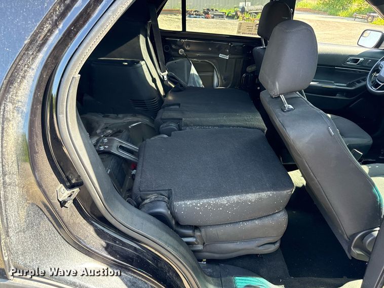 image for item DS4370 2017 Ford Explorer Police Interceptor SUV