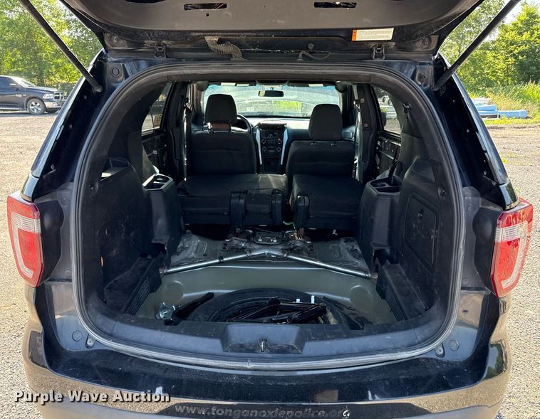 image for item DS4370 2017 Ford Explorer Police Interceptor SUV