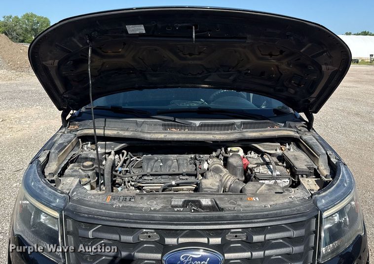 image for item DS4370 2017 Ford Explorer Police Interceptor SUV