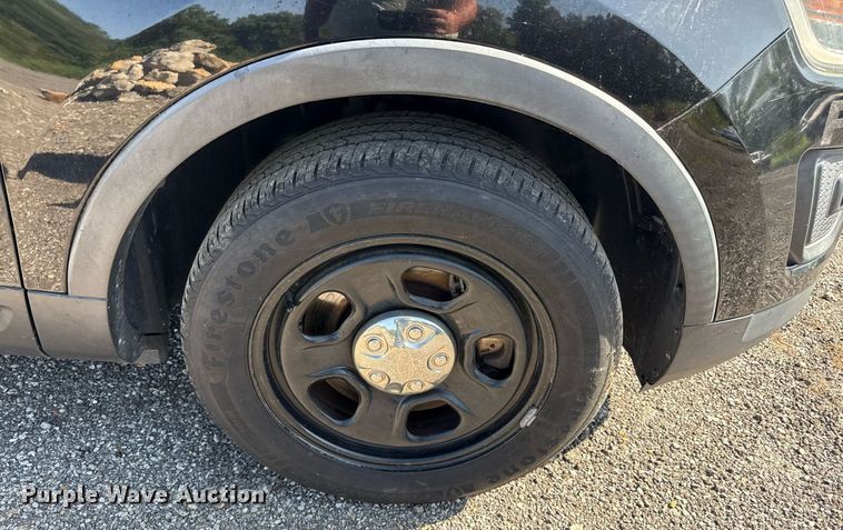 image for item DS4370 2017 Ford Explorer Police Interceptor SUV