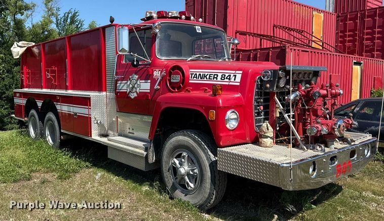 image for item DS4371 1978 Ford 8000 pumper fire truck