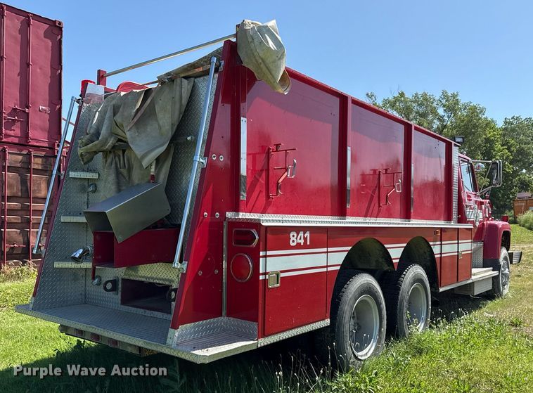 image for item DS4371 1978 Ford 8000 pumper fire truck