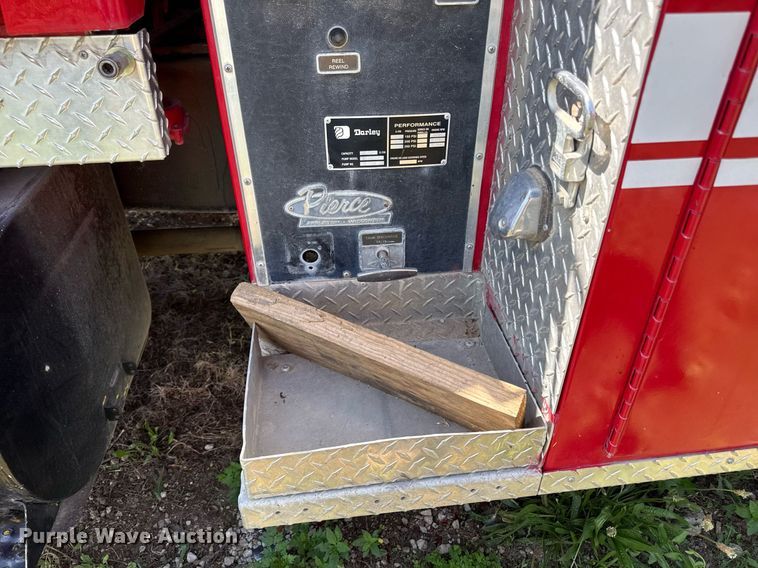 image for item DS4371 1978 Ford 8000 pumper fire truck