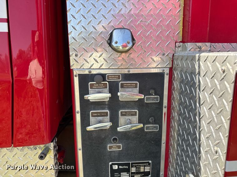 image for item DS4371 1978 Ford 8000 pumper fire truck