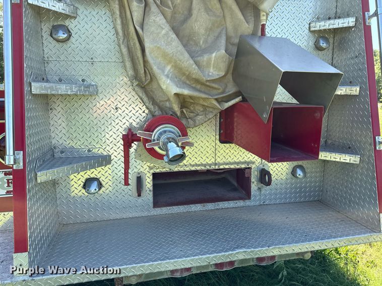 image for item DS4371 1978 Ford 8000 pumper fire truck