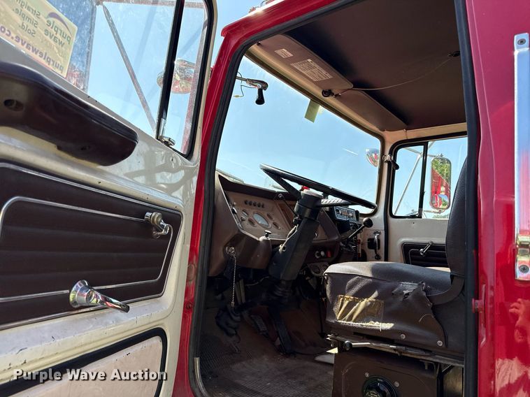 image for item DS4371 1978 Ford 8000 pumper fire truck