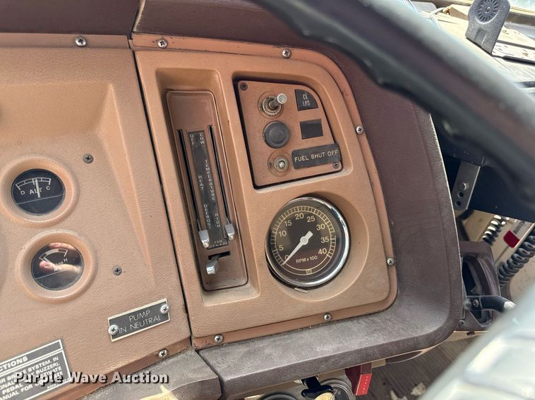 image for item DS4371 1978 Ford 8000 pumper fire truck