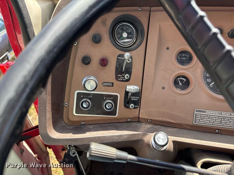 image for item DS4371 1978 Ford 8000 pumper fire truck