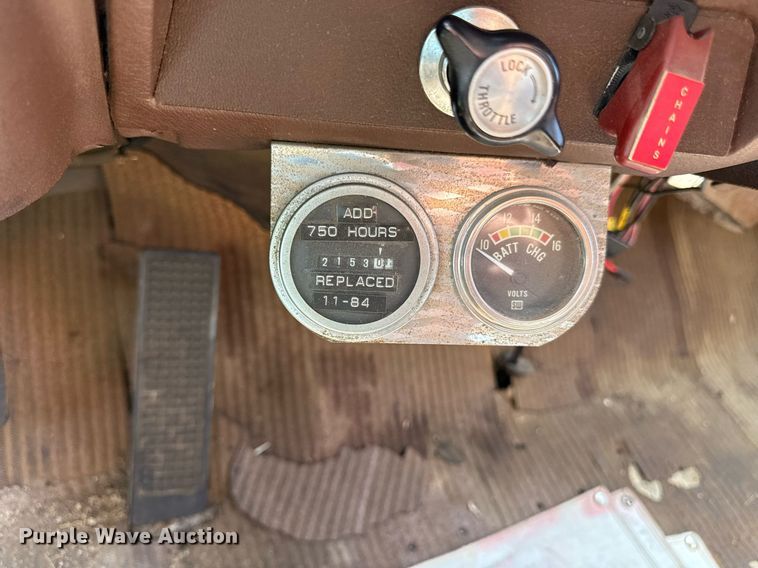 image for item DS4371 1978 Ford 8000 pumper fire truck