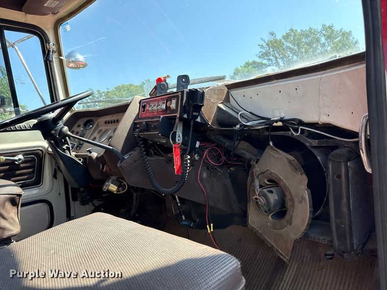 image for item DS4371 1978 Ford 8000 pumper fire truck