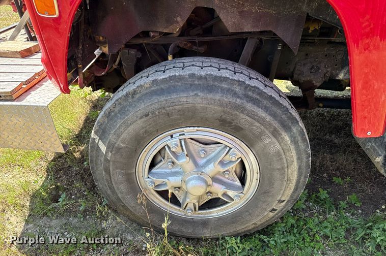 image for item DS4371 1978 Ford 8000 pumper fire truck