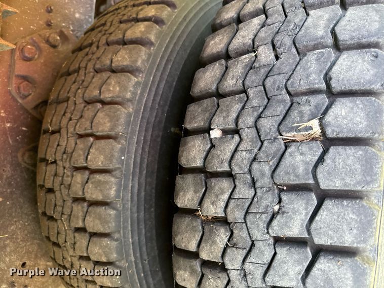 image for item DS4371 1978 Ford 8000 pumper fire truck