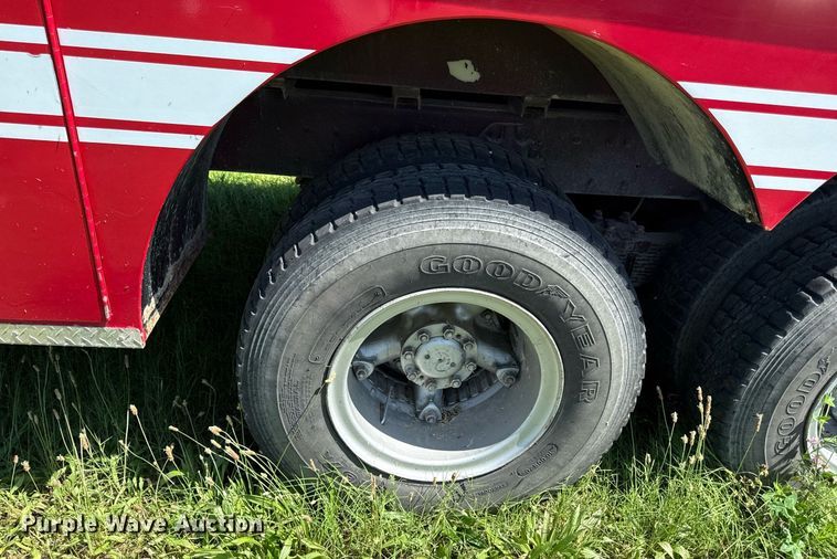 image for item DS4371 1978 Ford 8000 pumper fire truck