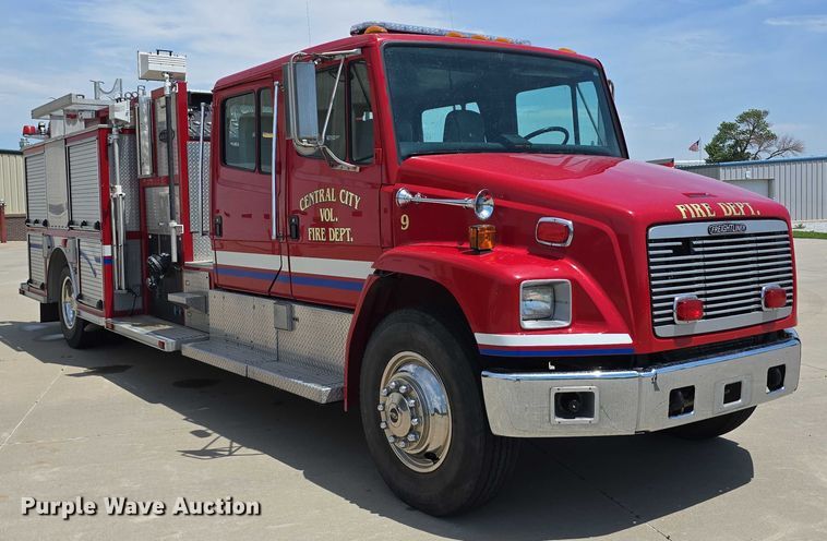 image for item DT6925 1996 Freightliner FL70 Business Class pumper fire truck