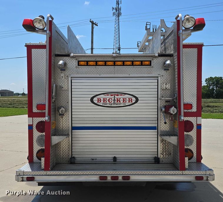 image for item DT6925 1996 Freightliner FL70 Business Class pumper fire truck