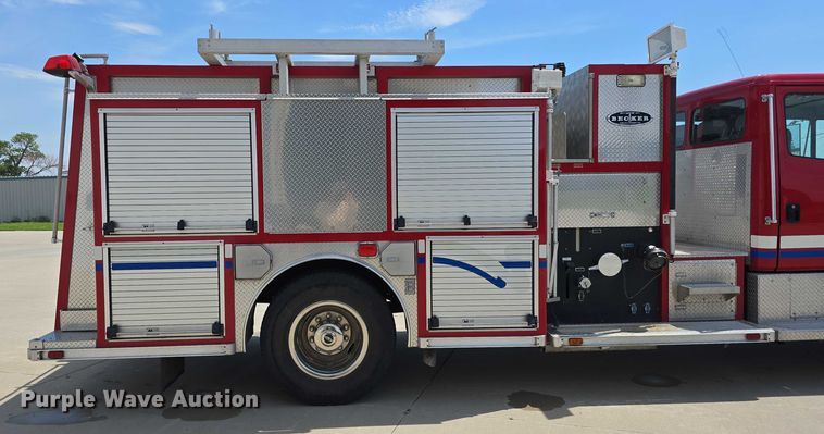 image for item DT6925 1996 Freightliner FL70 Business Class pumper fire truck