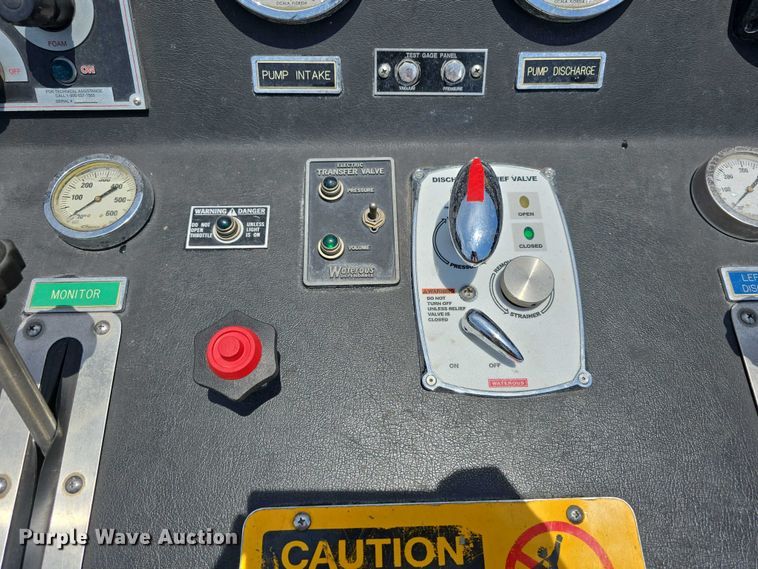 image for item DT6925 1996 Freightliner FL70 Business Class pumper fire truck