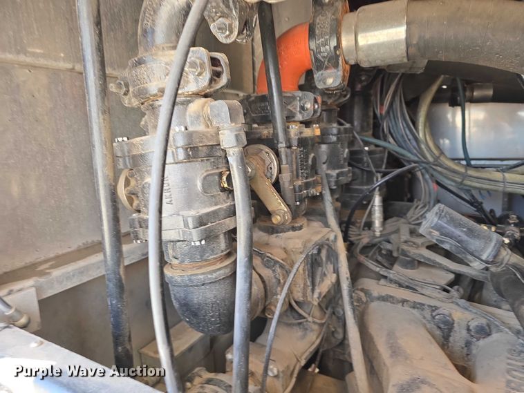 image for item DT6925 1996 Freightliner FL70 Business Class pumper fire truck