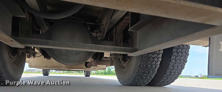 image for item DT6925 1996 Freightliner FL70 Business Class pumper fire truck